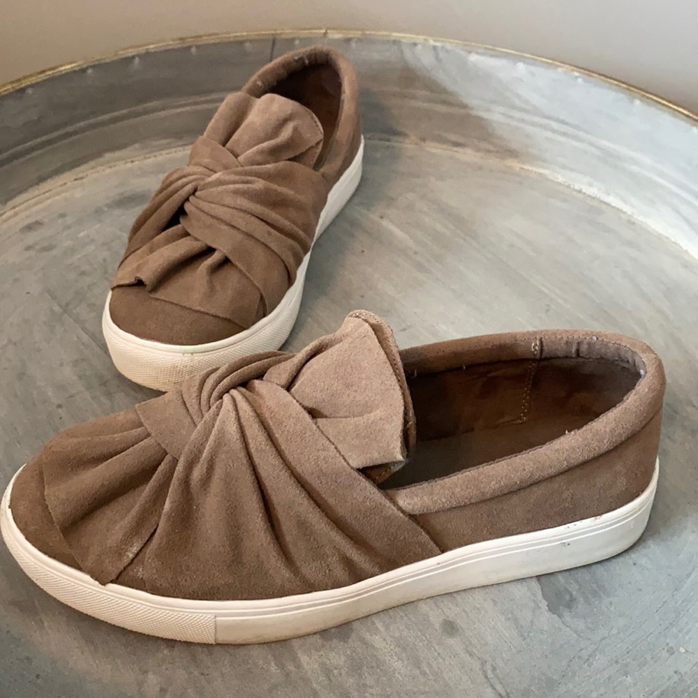 Women’s slip on